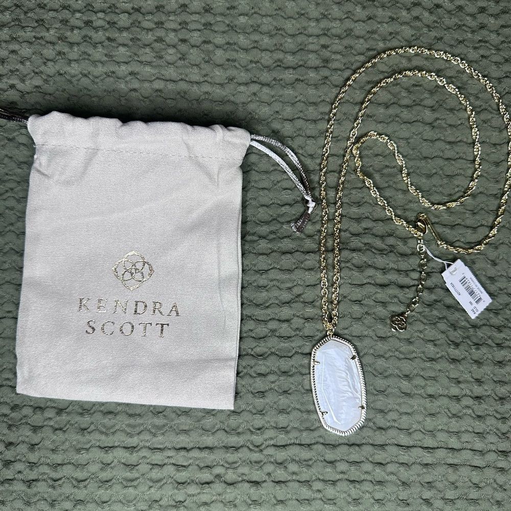 NWTs Kendra Scott Rae Opalescent Necklace